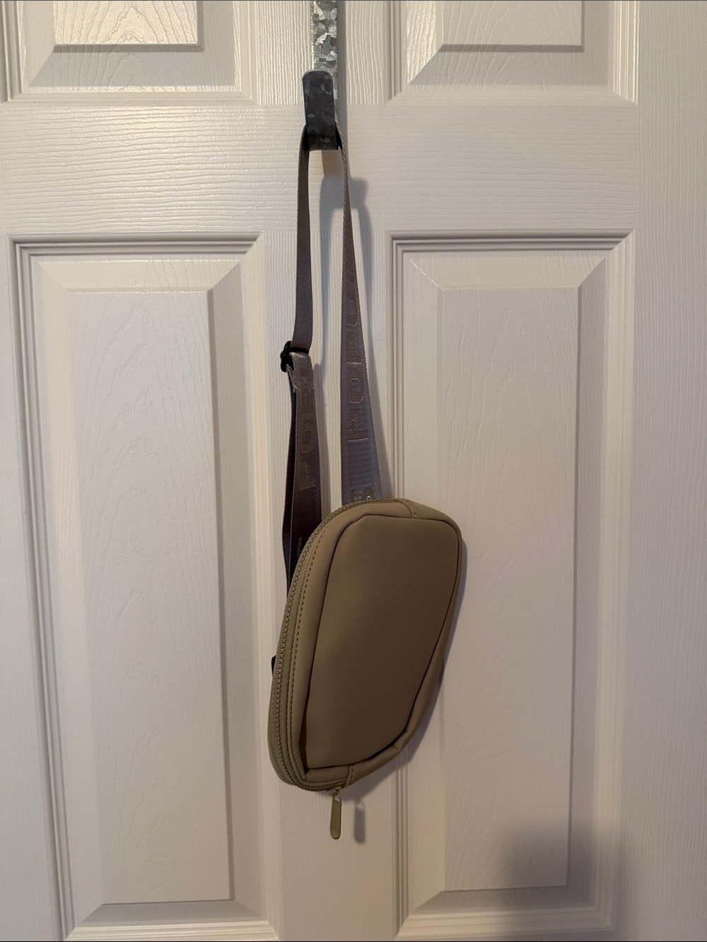 Everyday Crossbody Bag in Olive Tan
